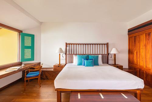 luxury-room-gallery-1-744x502